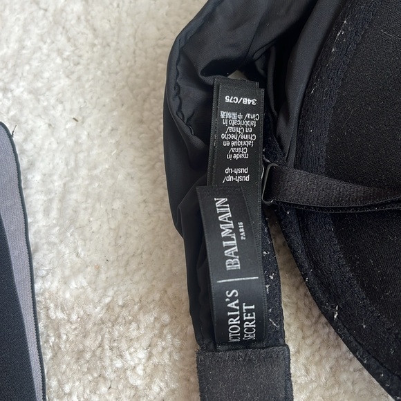 VS x Balmain bra and panty set - Picture 3 of 6